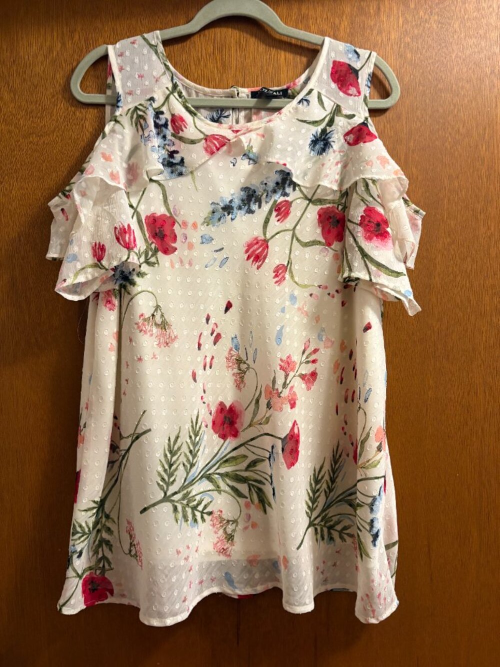 Roz & Ali 1X Floral Swiss Dot Cold Shoulder Ruffle Top